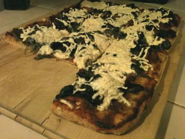 Pastry crust pizza